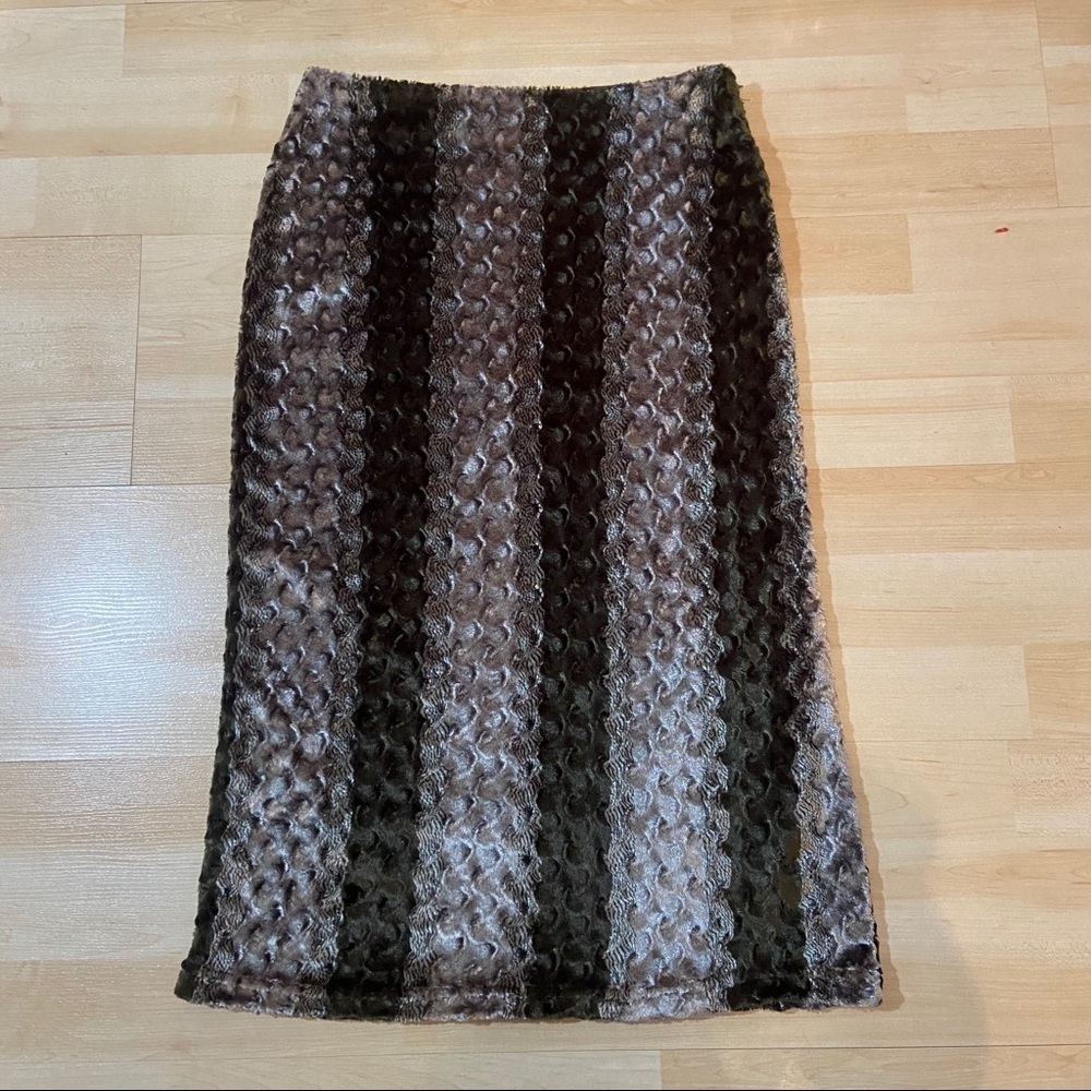 Faux fur‎  pencil skirt